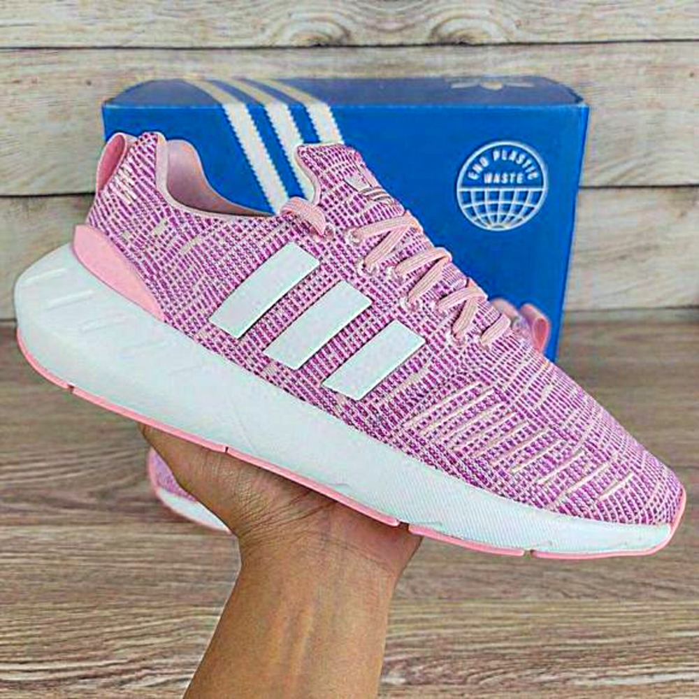NEW Adidas Original Swift Run 22 Womens Size 8 Athletic Comfort Running Training
